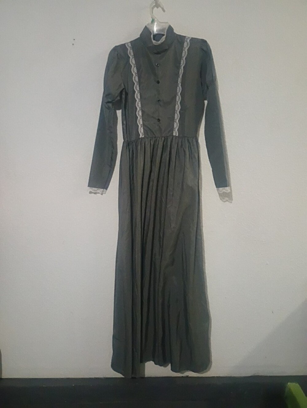 NWOT Lily Dress